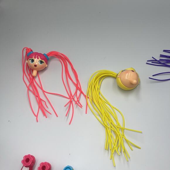 LOT of Betty Spaghetty Dolls w Parts 1997 31 Pieces - Picture 2 of 14